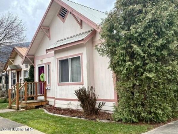 11 W Mission AVE , Kellogg, ID 83837