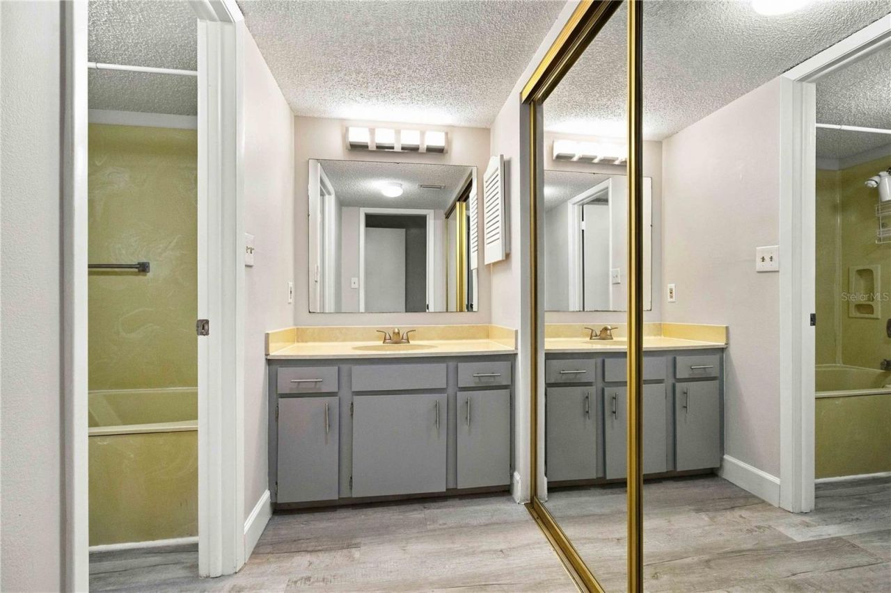 7500 40th Avenue W, Unit 105, Bradenton, FL 34209 Photo