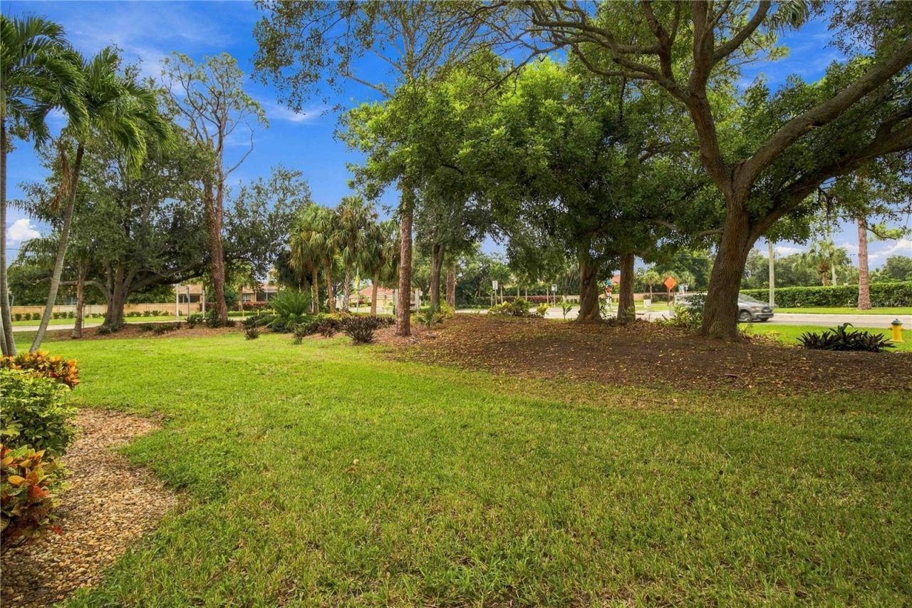 7500 40th Avenue W, Unit 105, Bradenton, FL 34209 Photo