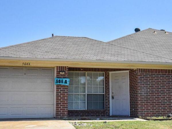 506 Valleyridge Court , Unit A, Decatur, TX 76234