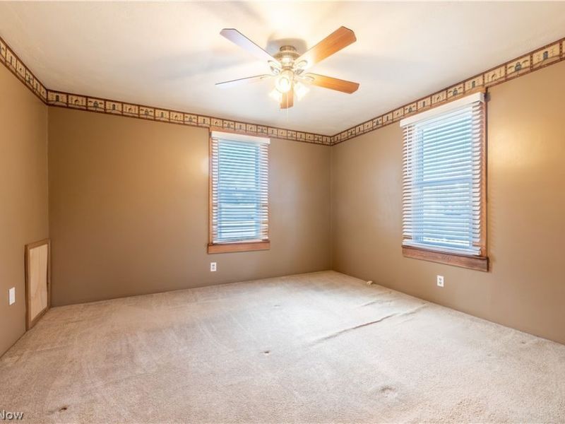 970 N Market Street, East Palestine, OH 44413 Photo 18