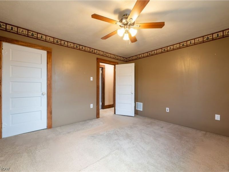 970 N Market Street, East Palestine, OH 44413 Photo 19