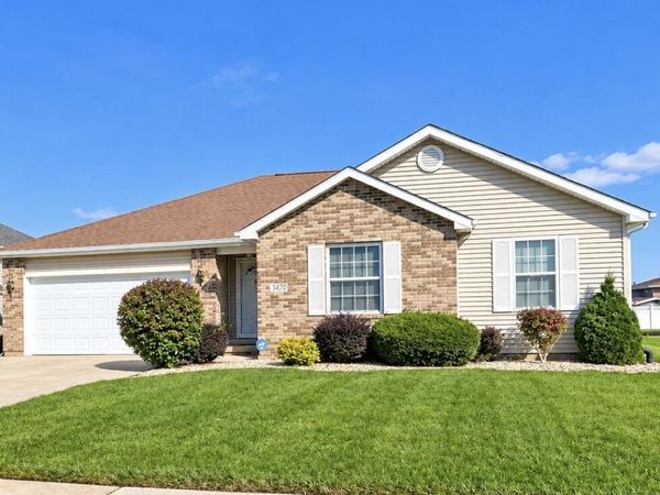 1470 W 84th Avenue , Merrillville, IN 46410