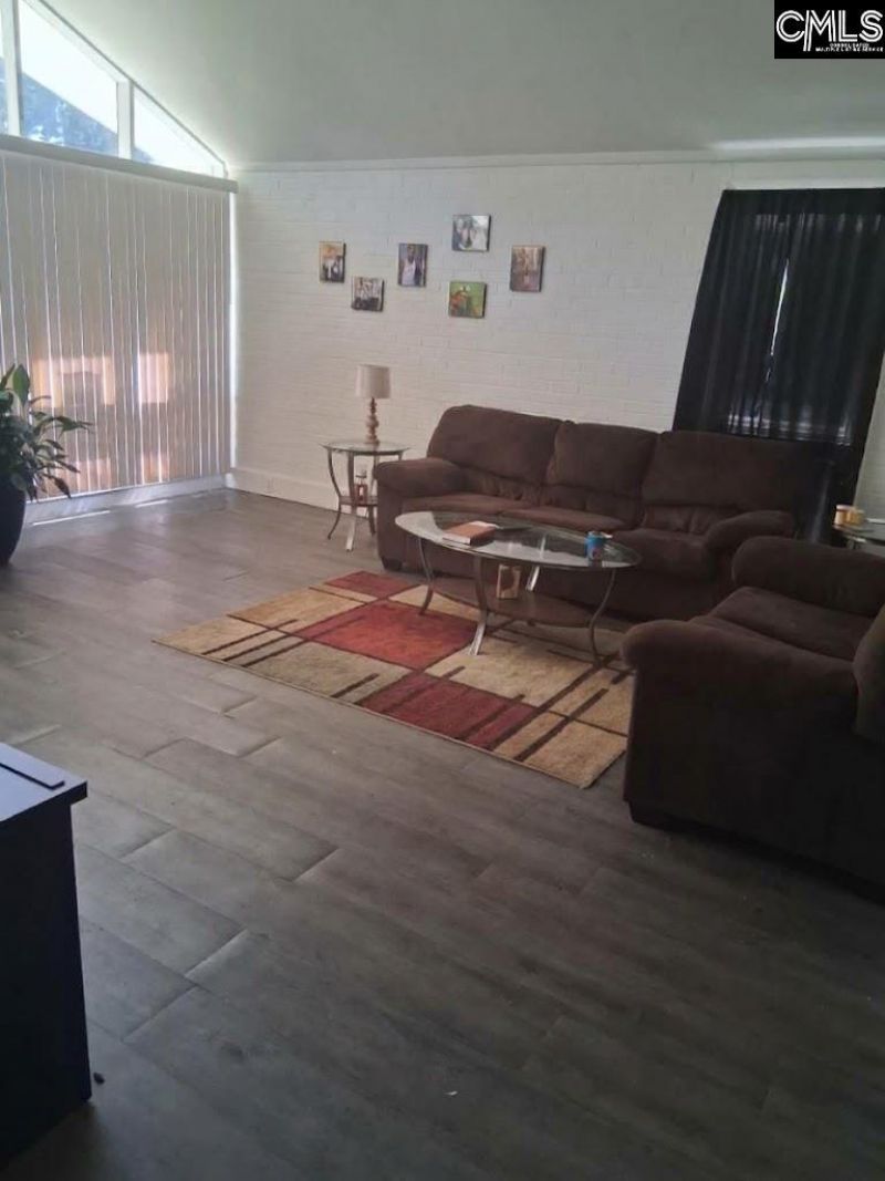4805 Barber Street Photo 11