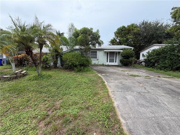 1030 22nd AVE N, NAPLES, FL 34103