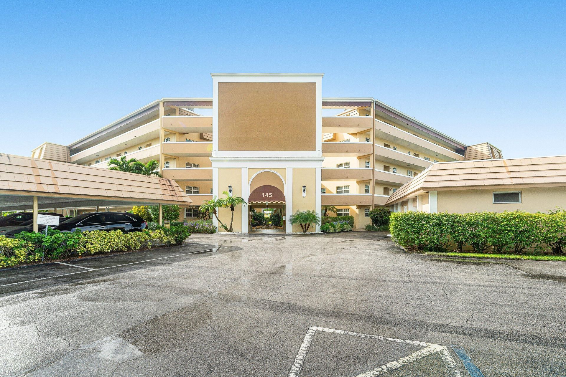 145 Atlantis Boulevard, Unit PH4, Atlantis, FL 33462 Photo