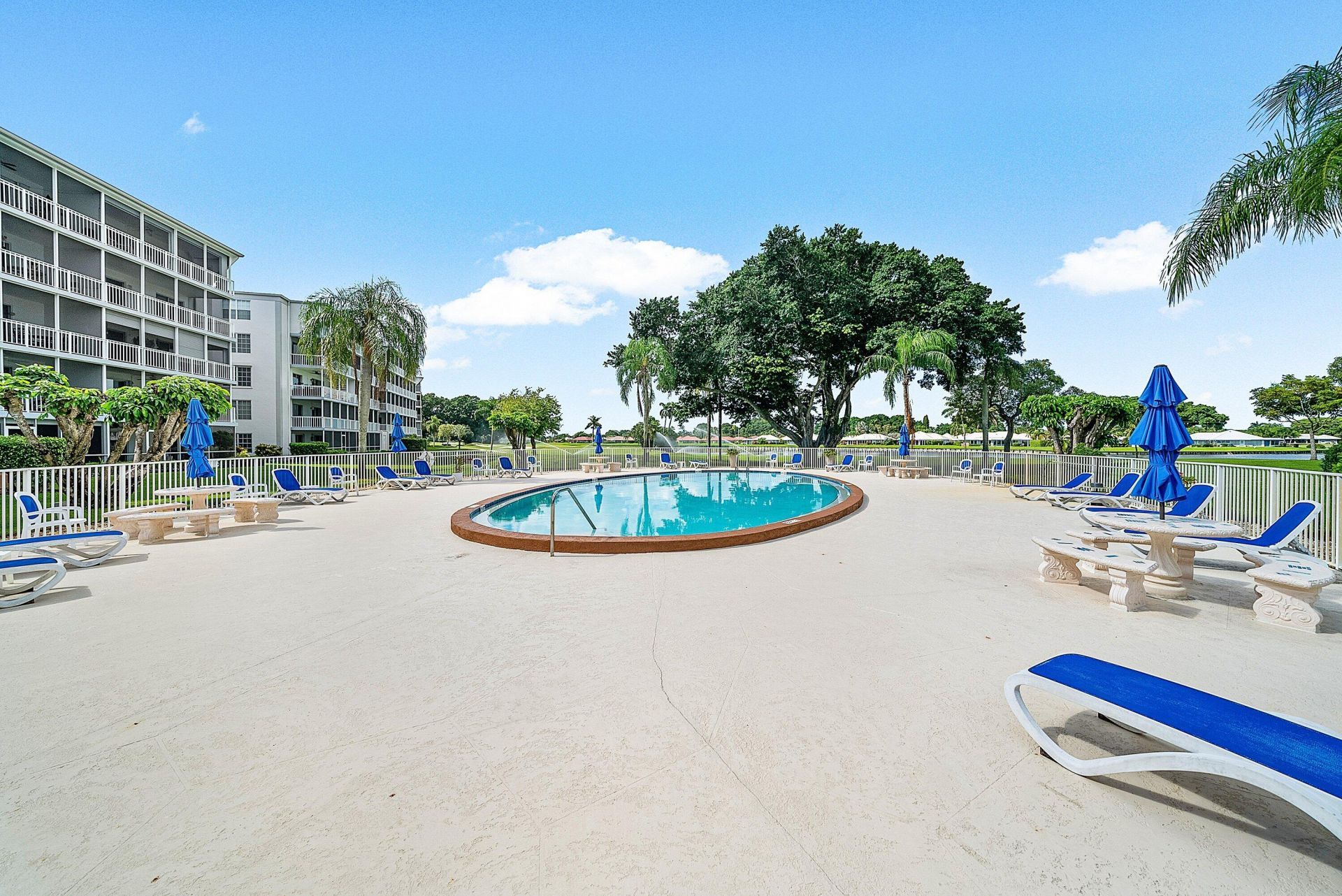 145 Atlantis Boulevard, Unit PH4, Atlantis, FL 33462 Photo