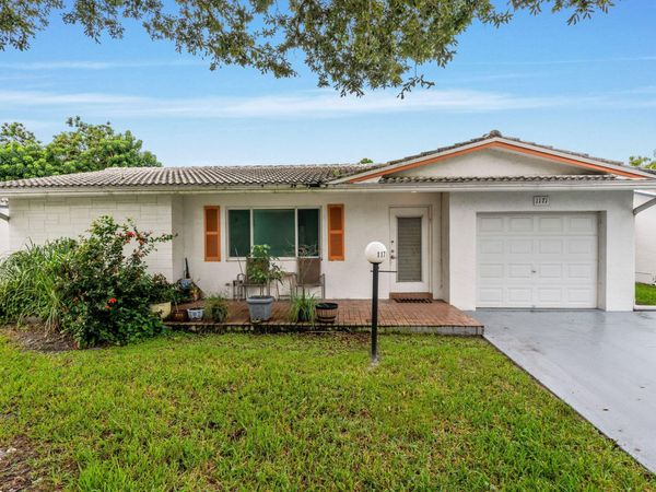 1171 NW 89th Avenue, Plantation, FL 33322