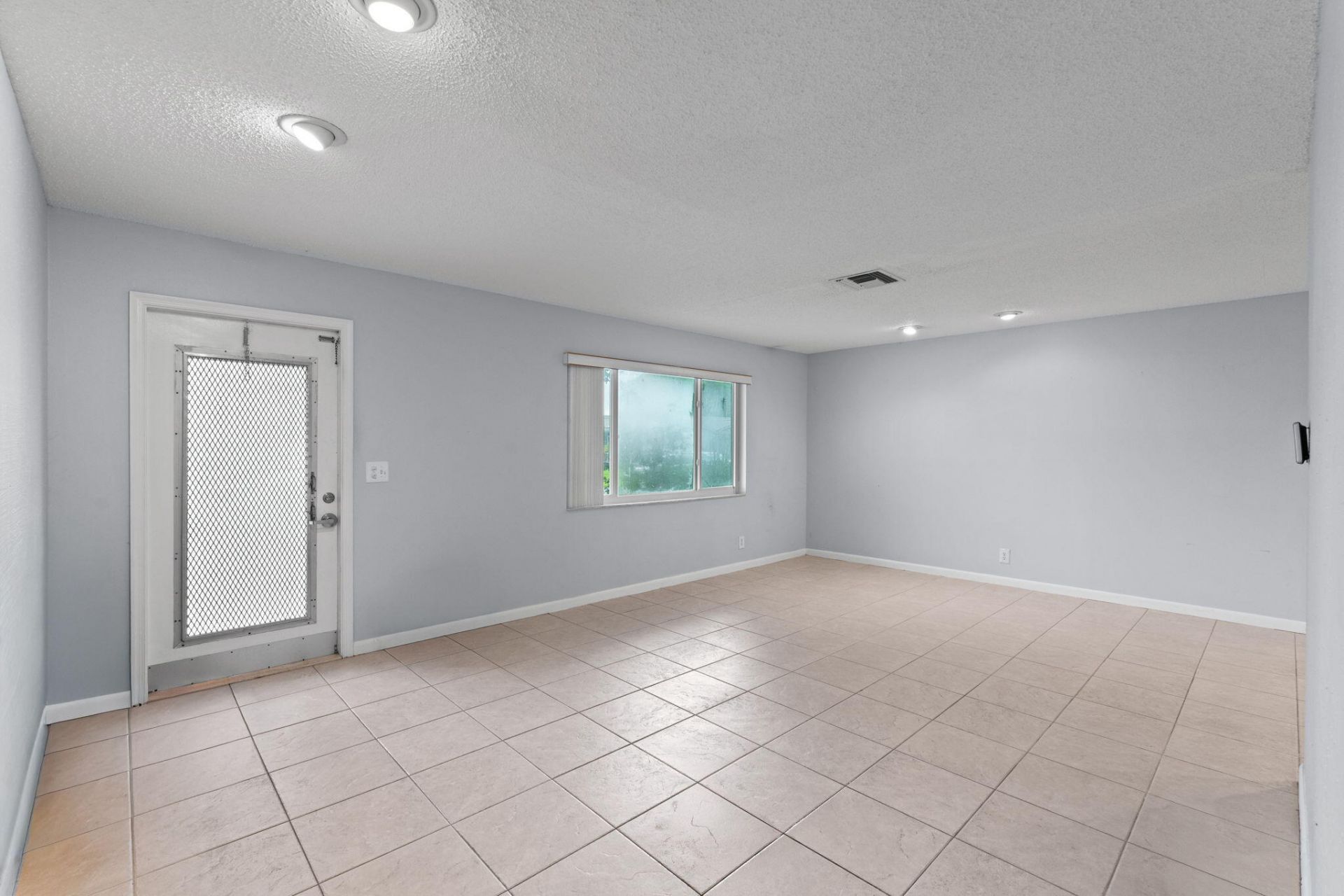 1171 NW 89th Avenue, Plantation, FL 33322 Photo