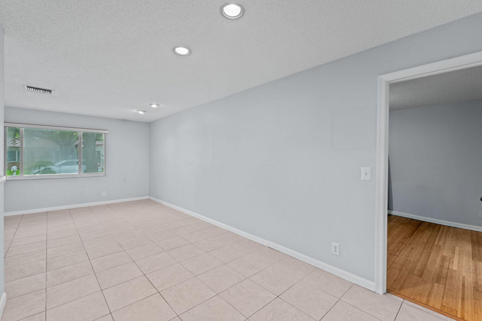 1171 NW 89th Avenue, Plantation, FL 33322 Photo