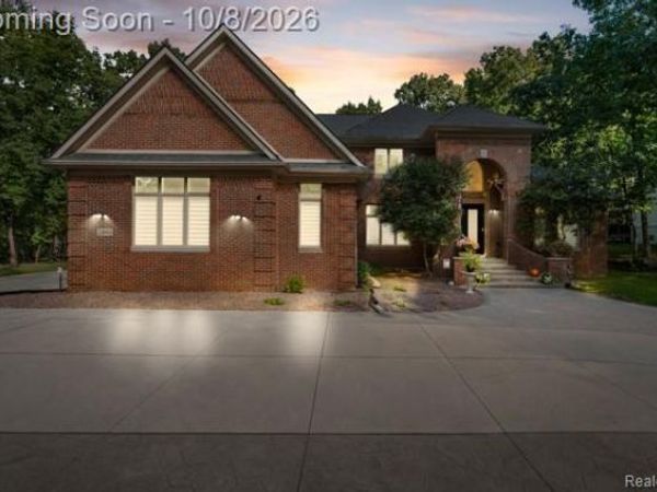 2490 Island View Drive, West Bloomfield Township, Mi 48324