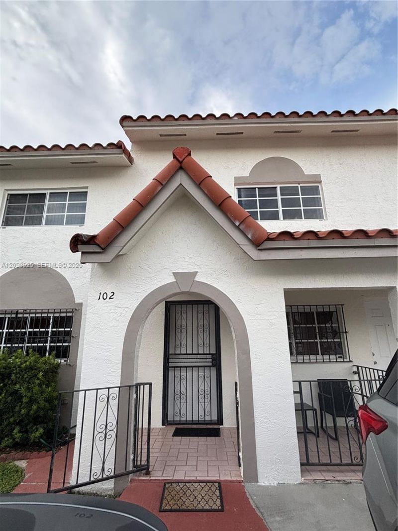 7808 W 29th Ln, Unit 102-27, Hialeah, FL 33018 Main Photo
