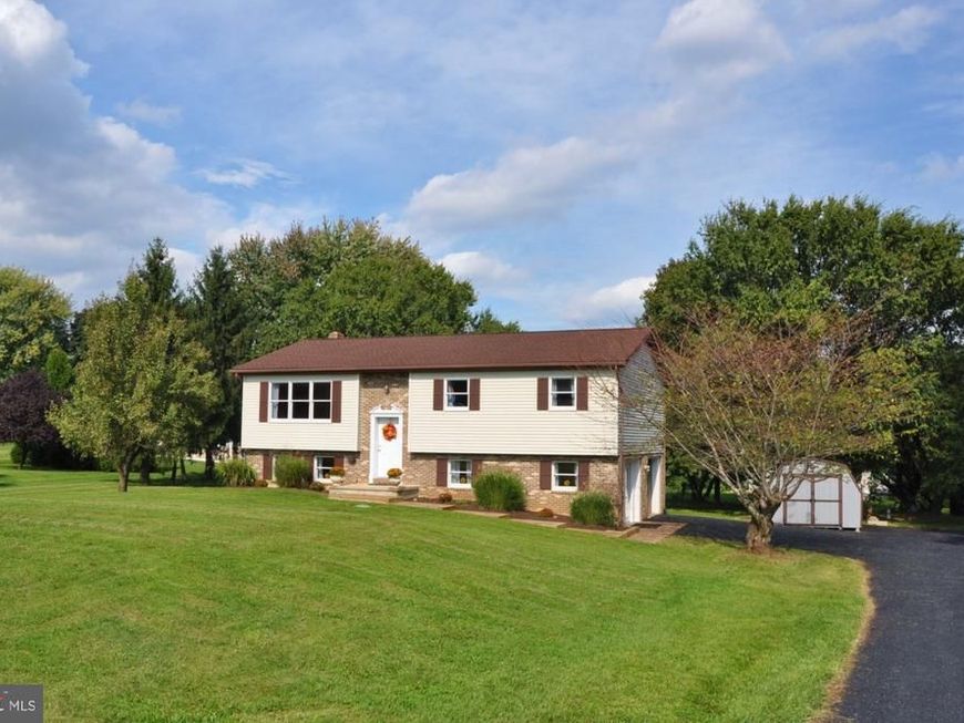 625 Annette Drive, York, PA 17403 Main Photo