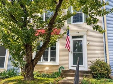 109 CHELSEA COURT NE, LEESBURG, VA 20176