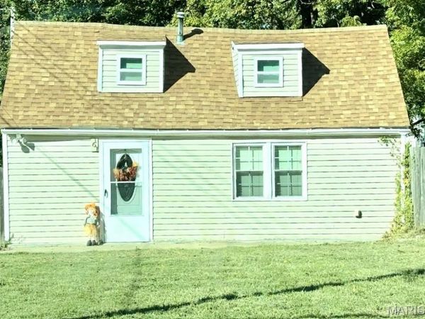 161 Becker Drive , St Louis, MO 63135
