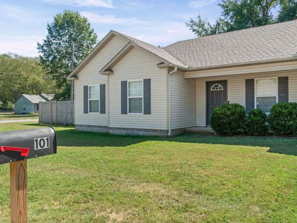 101 Lucy Ln., Ward, AR 72176