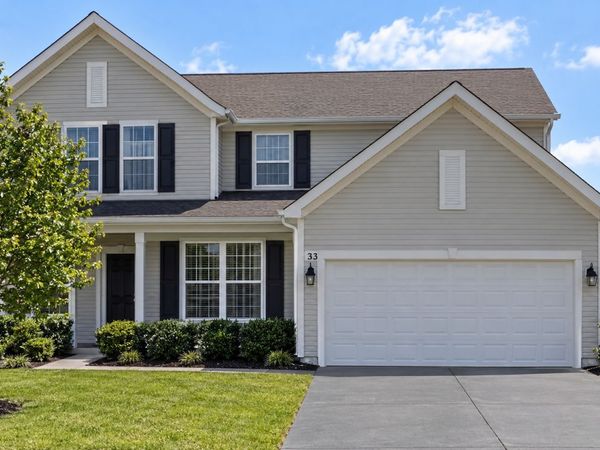 33 Briarwood Drive , Gilberts, IL 60136