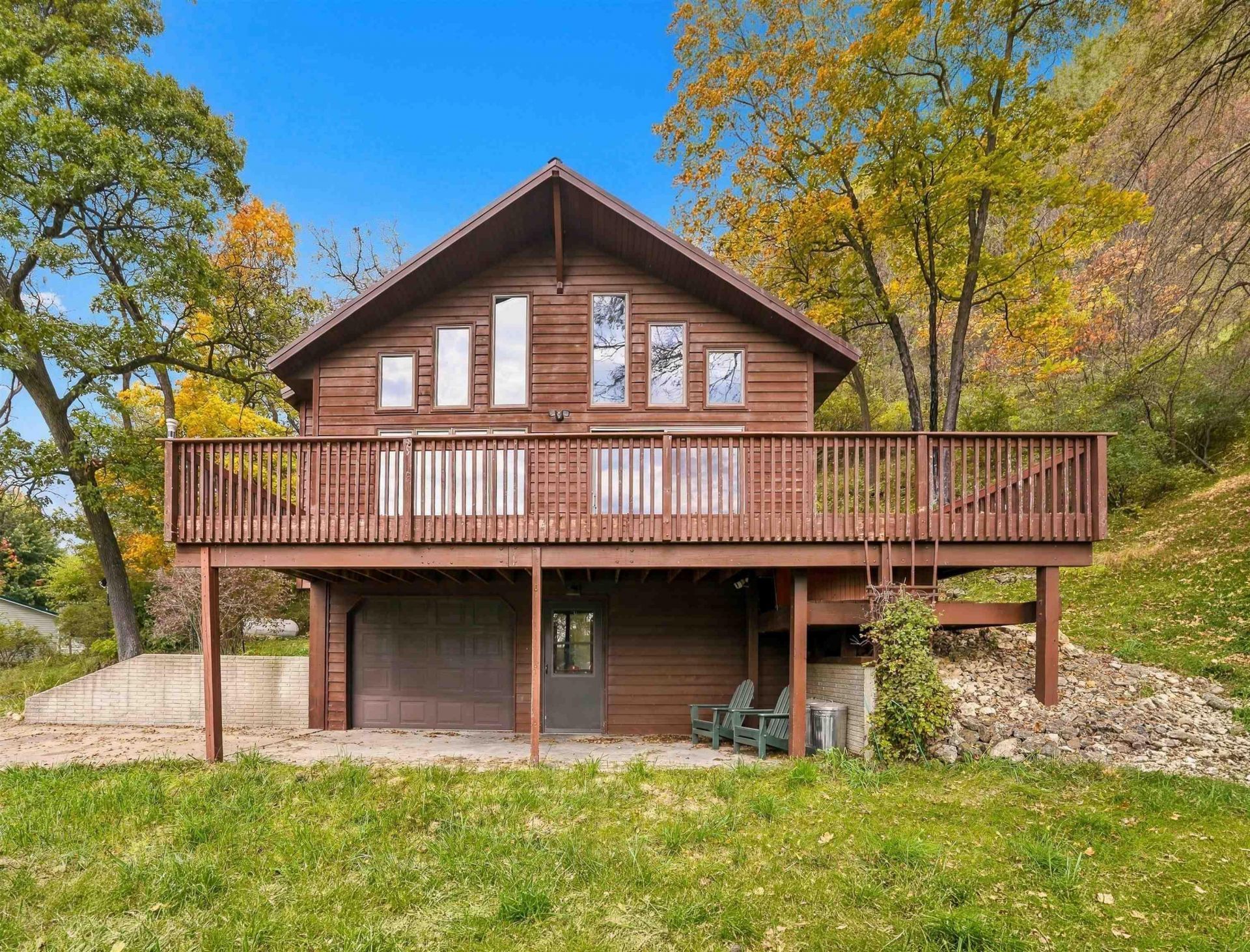 1160 Red Oak Road, Harpers Ferry, IA 52146 Main Photo