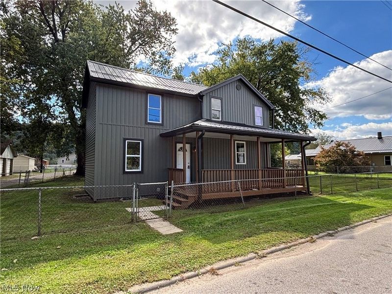1968 Michigan Avenue, East Liverpool, OH 43920 Photo 3