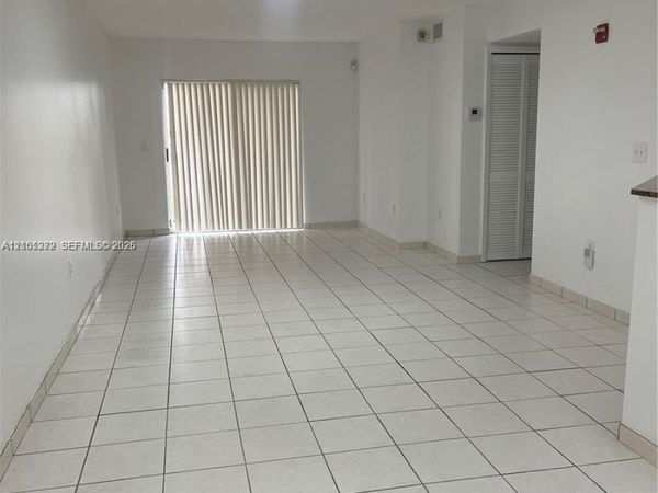 4681 NW 9th St, Unit 107, Miami, FL 33126