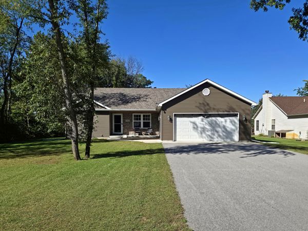 8926 N 489 W , Lake Village, IN 46349