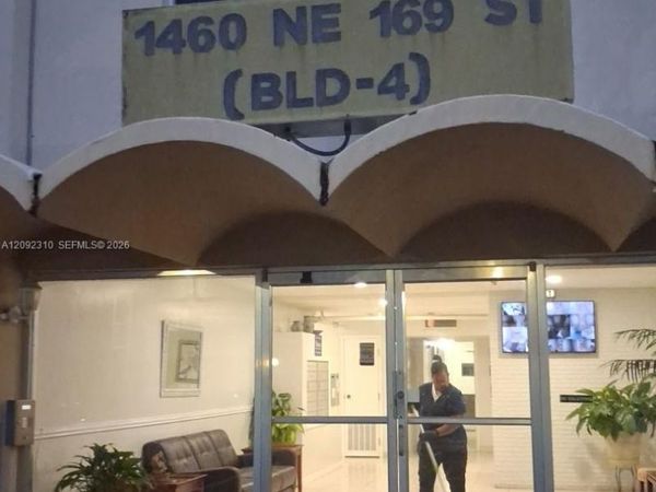 Unit 314, Miami, FL 33162