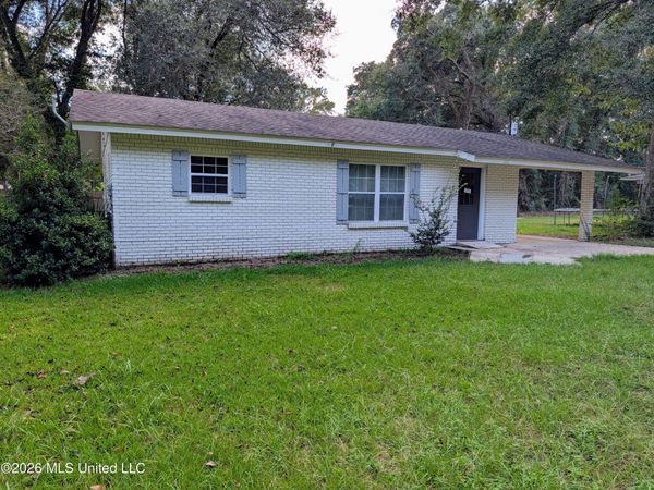 102 Meadow Street, Lucedale, MS 39452