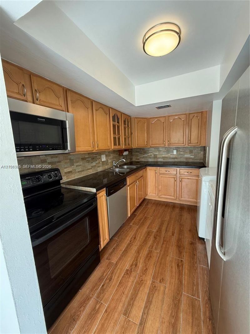 2125 NW 57th Ave, Unit 15-E, Lauderhill, FL 33313 Photo