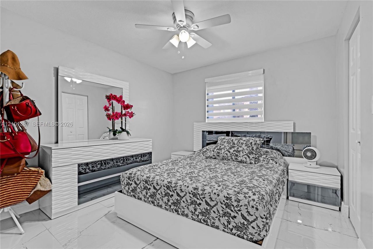 15822 SW 140th St, Miami, FL 33196 Photo