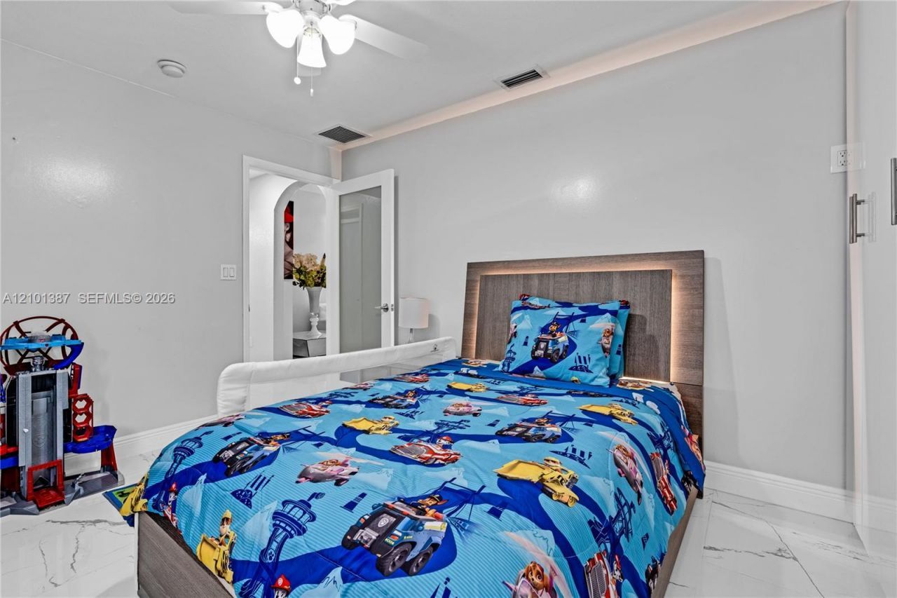 15822 SW 140th St, Miami, FL 33196 Photo