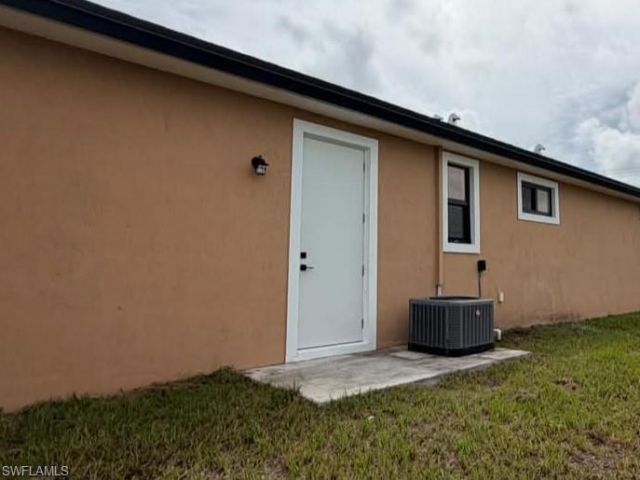 129 Carousel Ave, Labelle, FL 33935 Photo