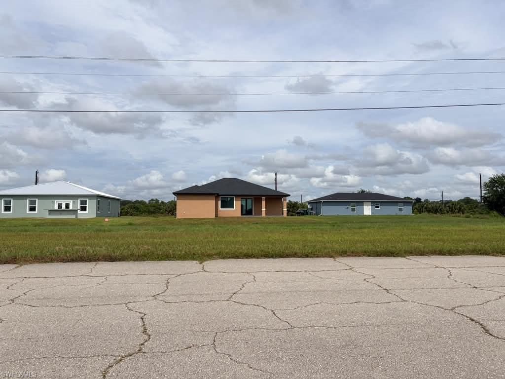 129 Carousel Ave, Labelle, FL 33935 Photo
