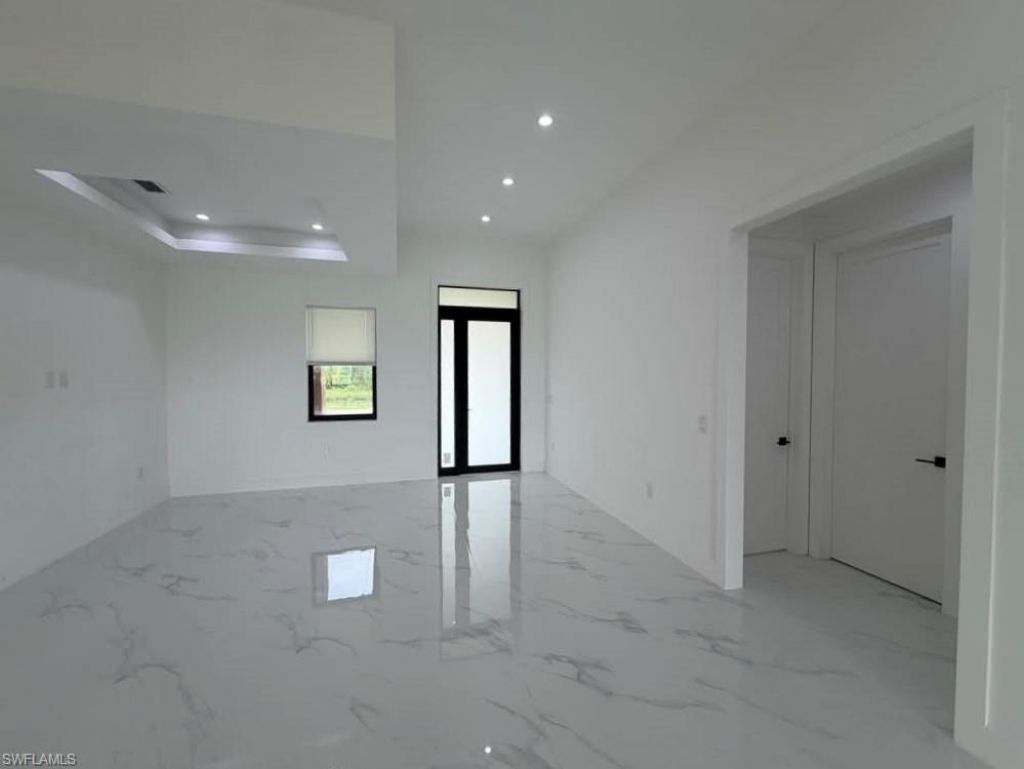 129 Carousel Ave, Labelle, FL 33935 Photo