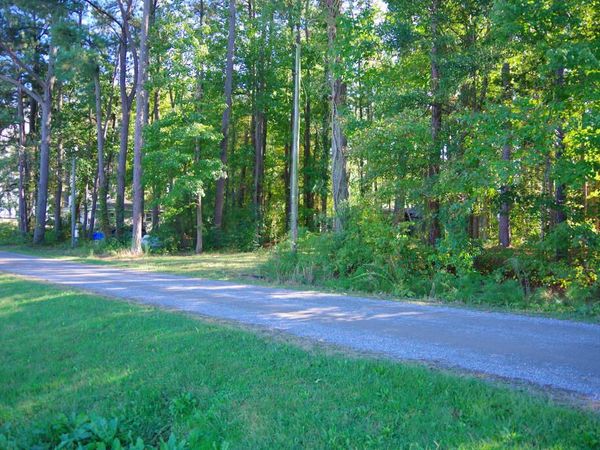 200 Chesapeake Street, FLEETON, VA 22539