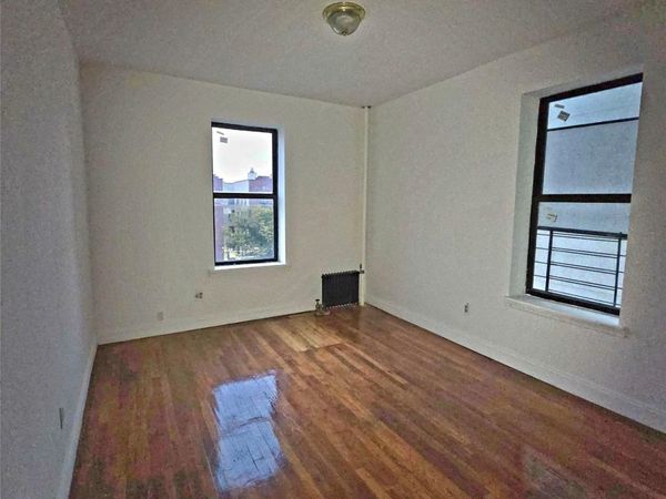 645 Barretto Street , Unit 3J, Bronx, NY 10474
