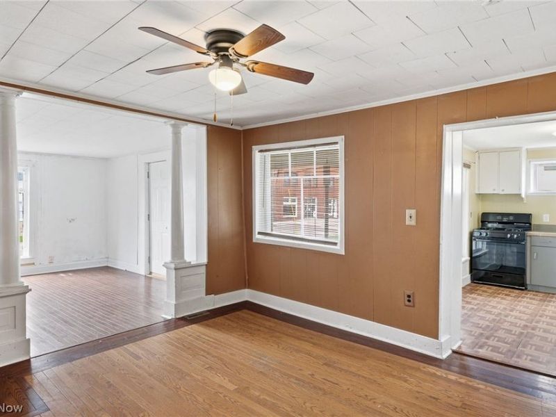 29 S High Street, Jeromesville, OH 44840 Photo 7