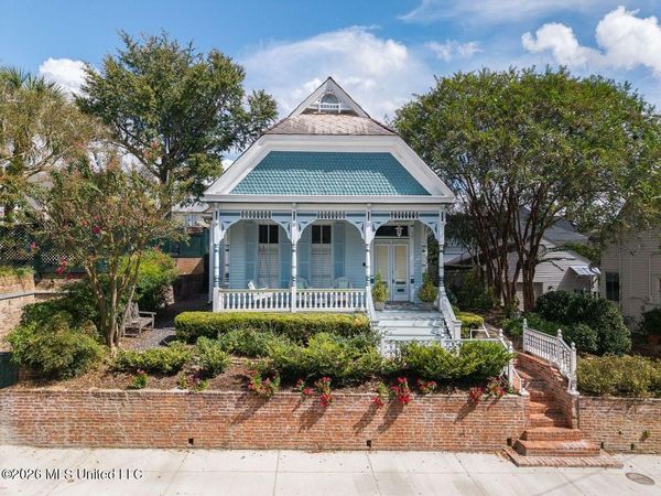 507 Orleans Street, Natchez, MS 39120
