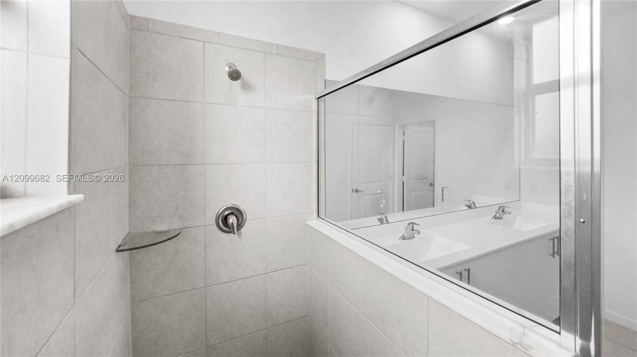 5534 NW 27th Pl , Unit 1, Lauderhill, FL 33313 Photo