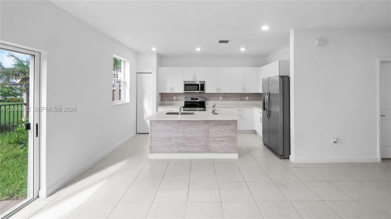 5534 NW 27th Pl , Unit 1, Lauderhill, FL 33313 Photo