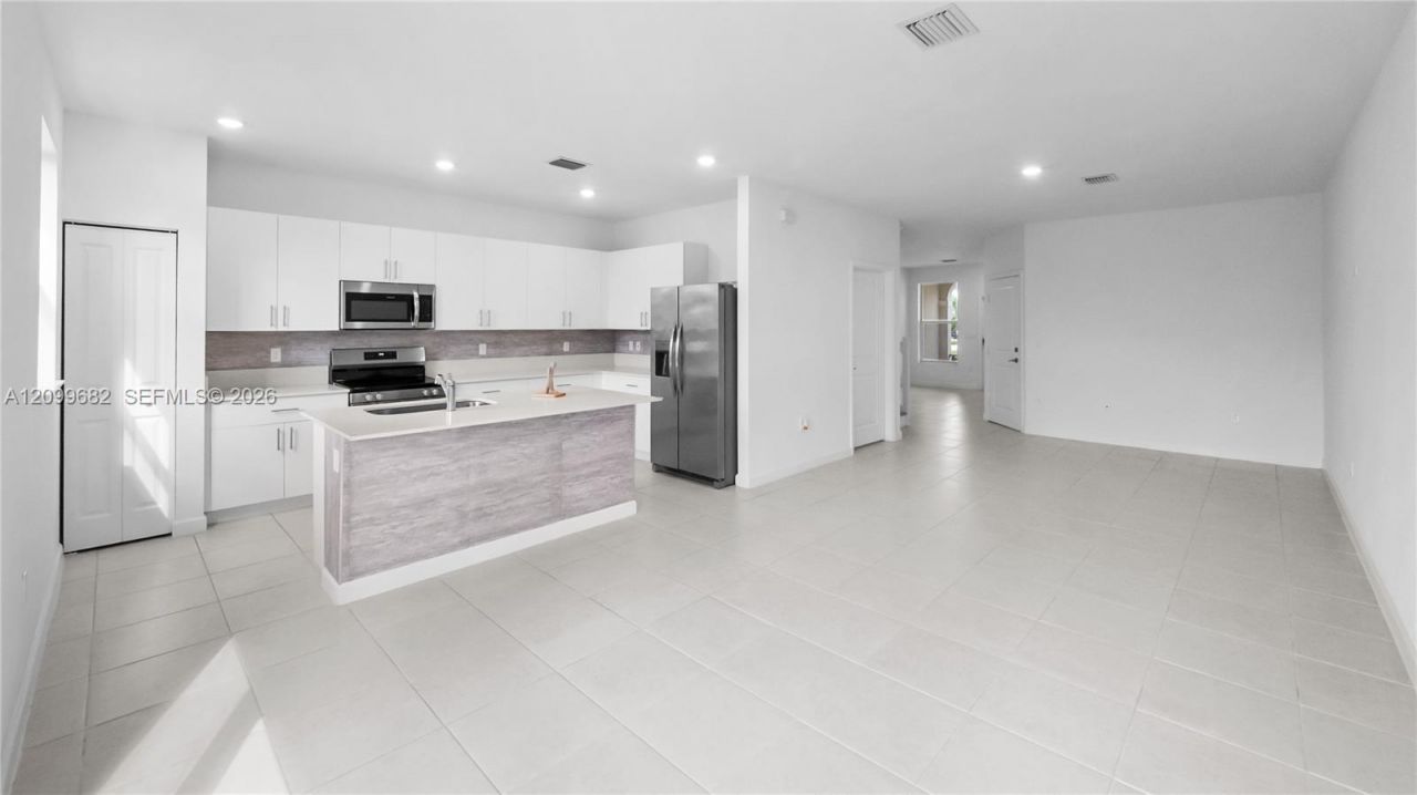 5534 NW 27th Pl , Unit 1, Lauderhill, FL 33313 Photo