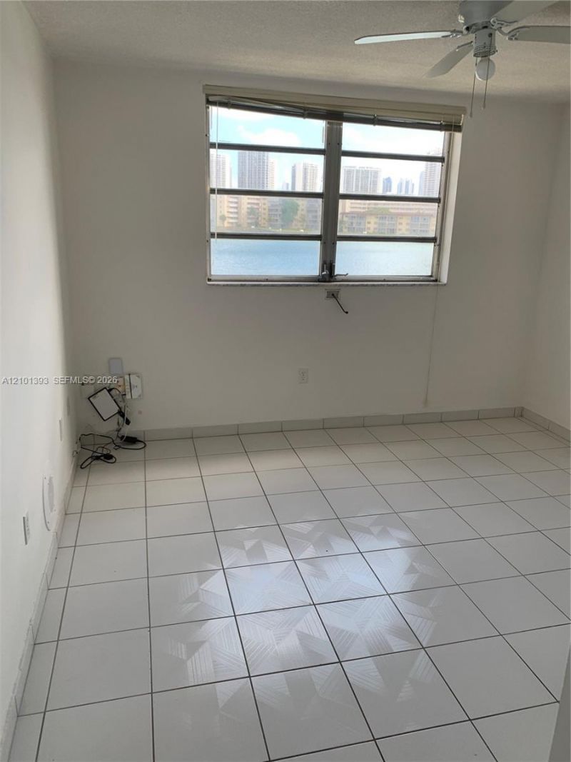 2861 Leonard Dr, Unit F301, Aventura, FL 33160 Photo