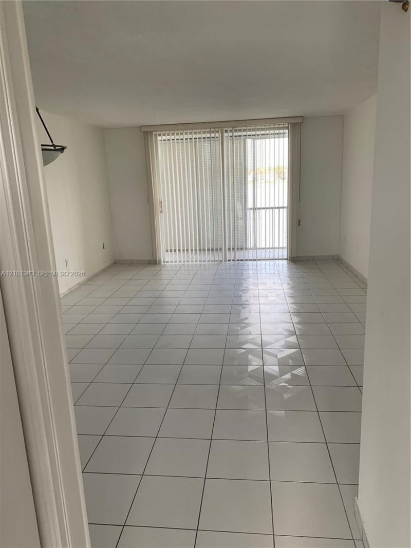 2861 Leonard Dr, Unit F301, Aventura, FL 33160 Photo