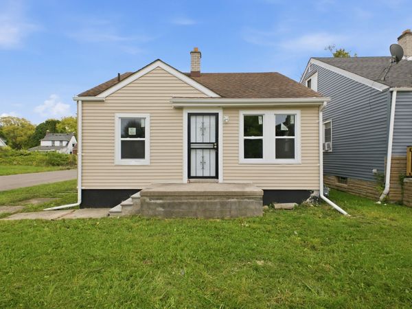 10054 Woodmont Avenue, Detroit, MI 48227