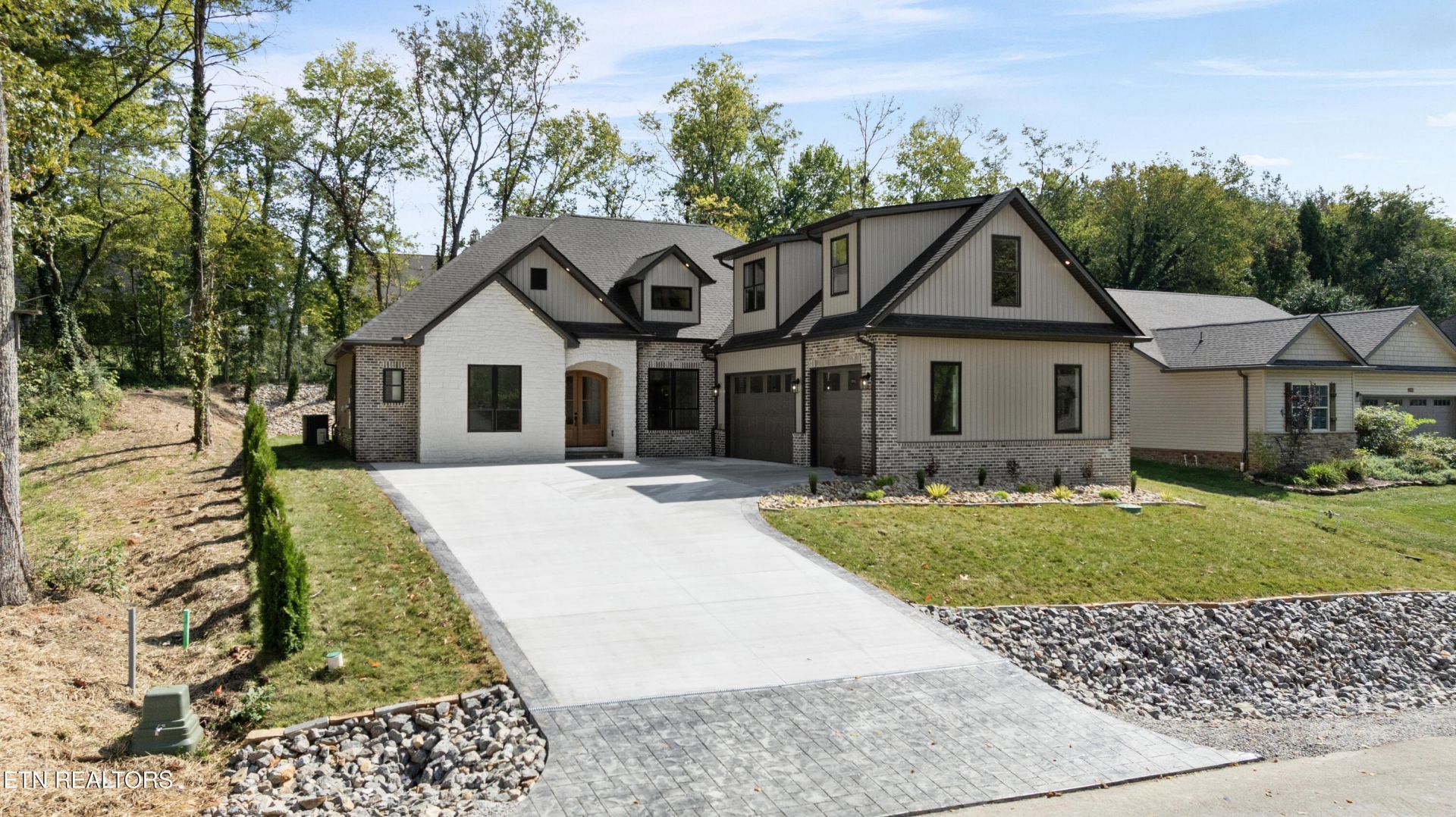 212 Chatuga Way, Loudon, TN 37774 Main Photo