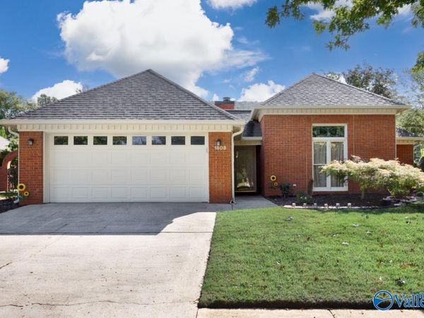 1808 Edgemere Court SE, Huntsville, AL 35803