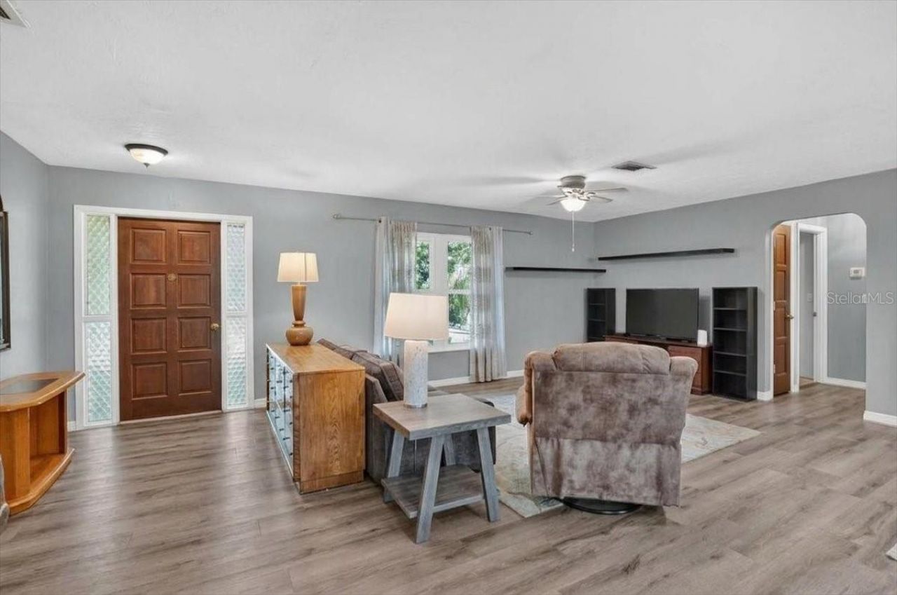 1870 Mova Street, Sarasota, FL 34231 Photo