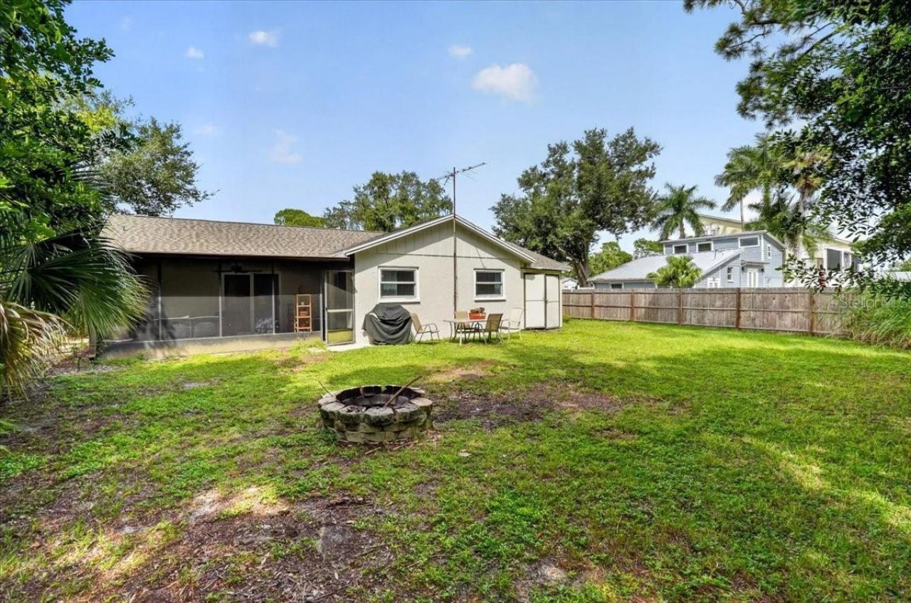 1870 Mova Street, Sarasota, FL 34231 Photo