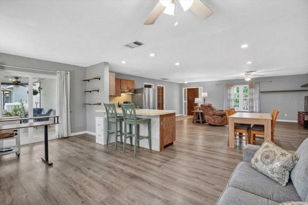 1870 Mova Street, Sarasota, FL 34231 Photo