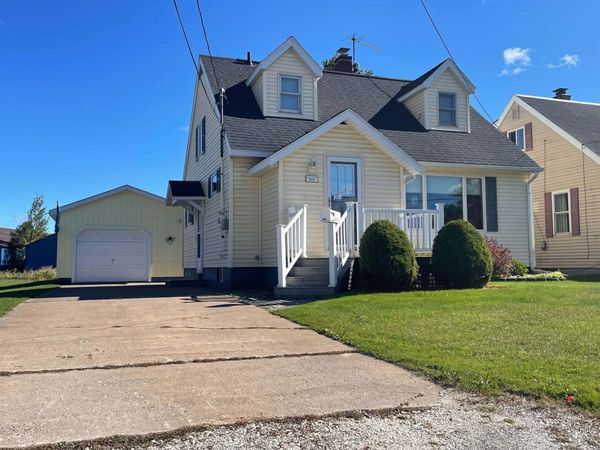 901 Seymour ST, Sault Ste Marie, MI 49783