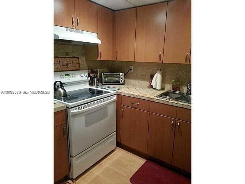 8617 SW 68th Ct , Unit 22, Pinecrest, FL 33156 Photo